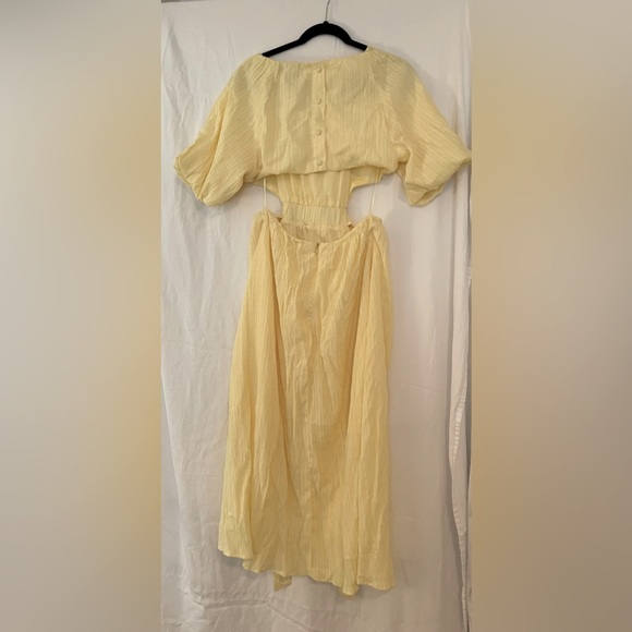 Red Dress, Yellow Midi Size L Dress - Picture 2 of 5